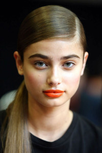 Orange lips 